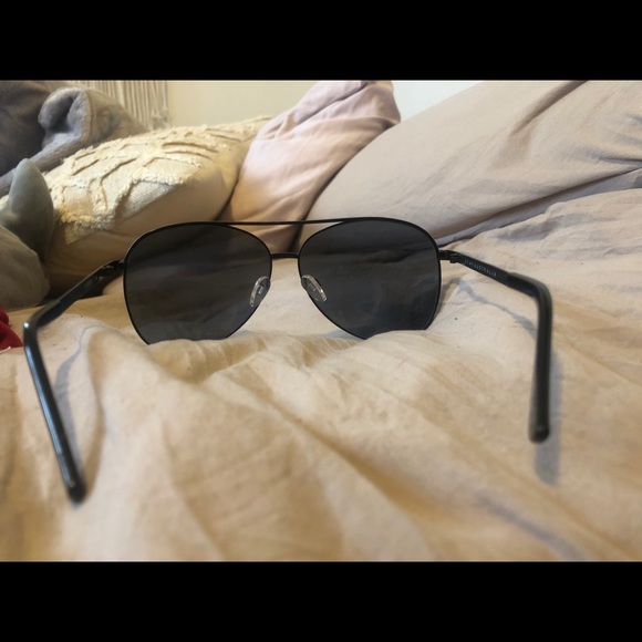 Quay Australia aviator Sunglasses - Picture 3 of 5